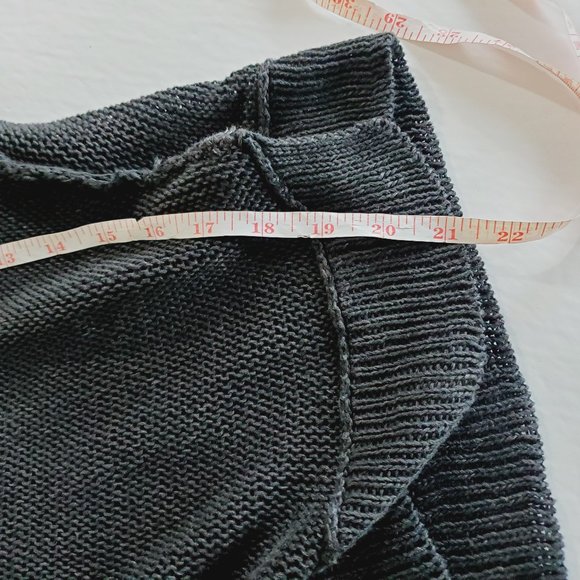 😍 TSE Linen Crochet V-Neck Sweater - Picture 9 of 10